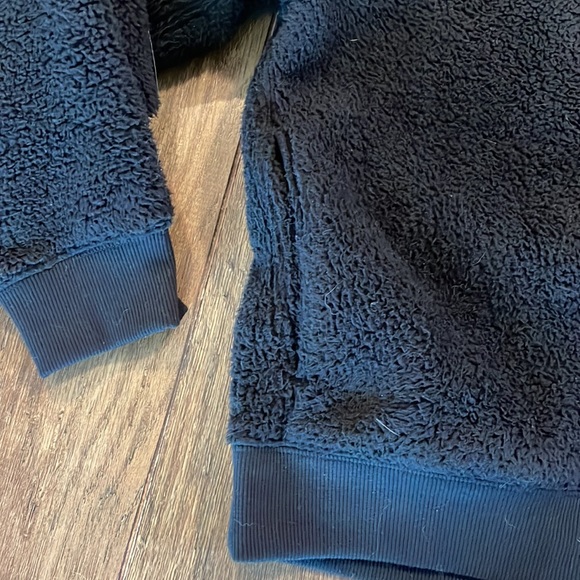 Athleta - Picture 3 of 4